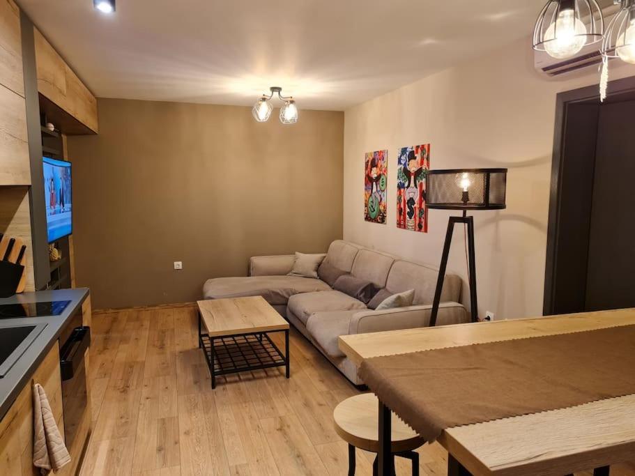 Apt Relax At Sea Варна Екстериор снимка